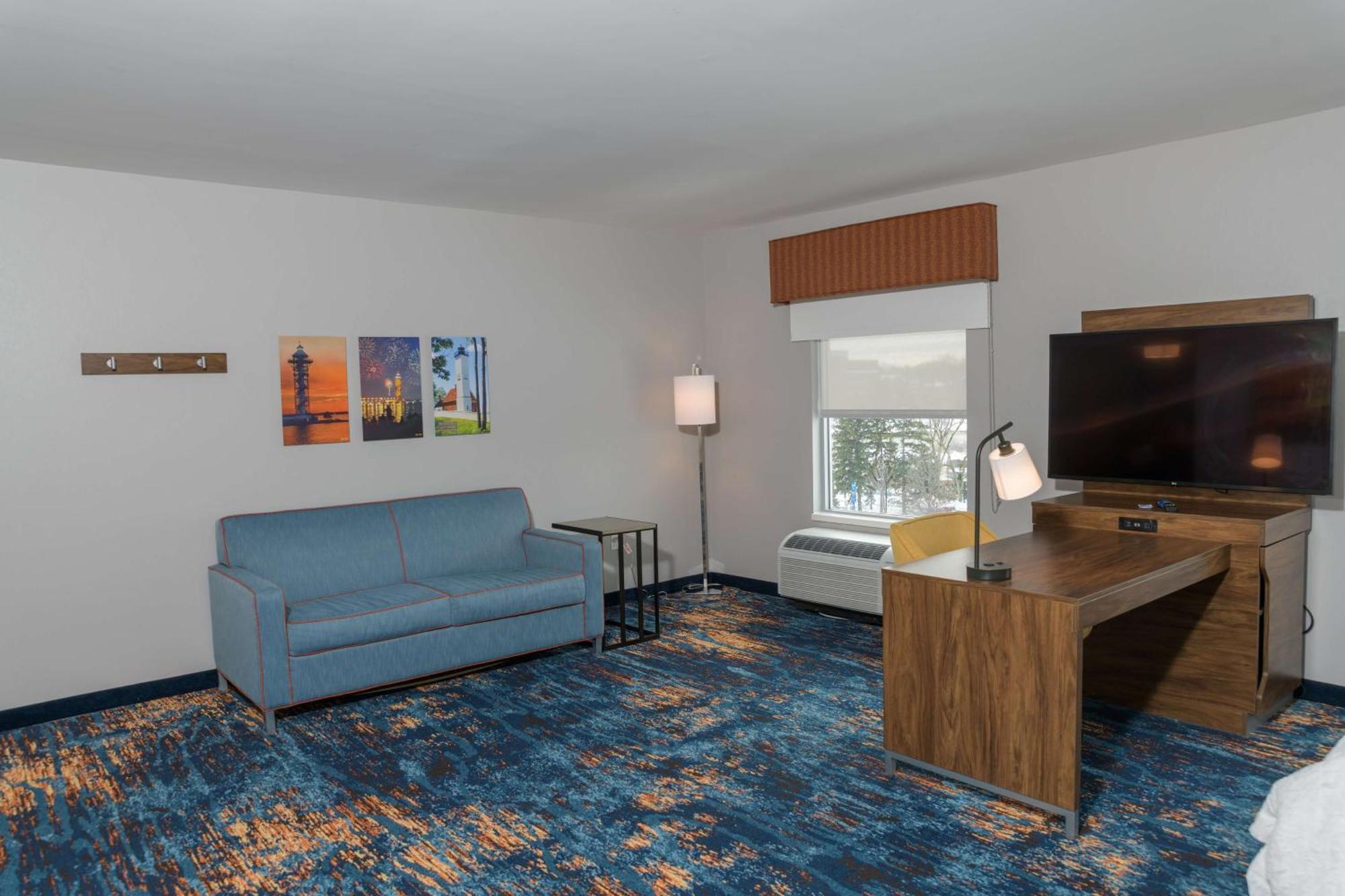 Hampton Inn & Suites Erie Bayfront Εξωτερικό φωτογραφία