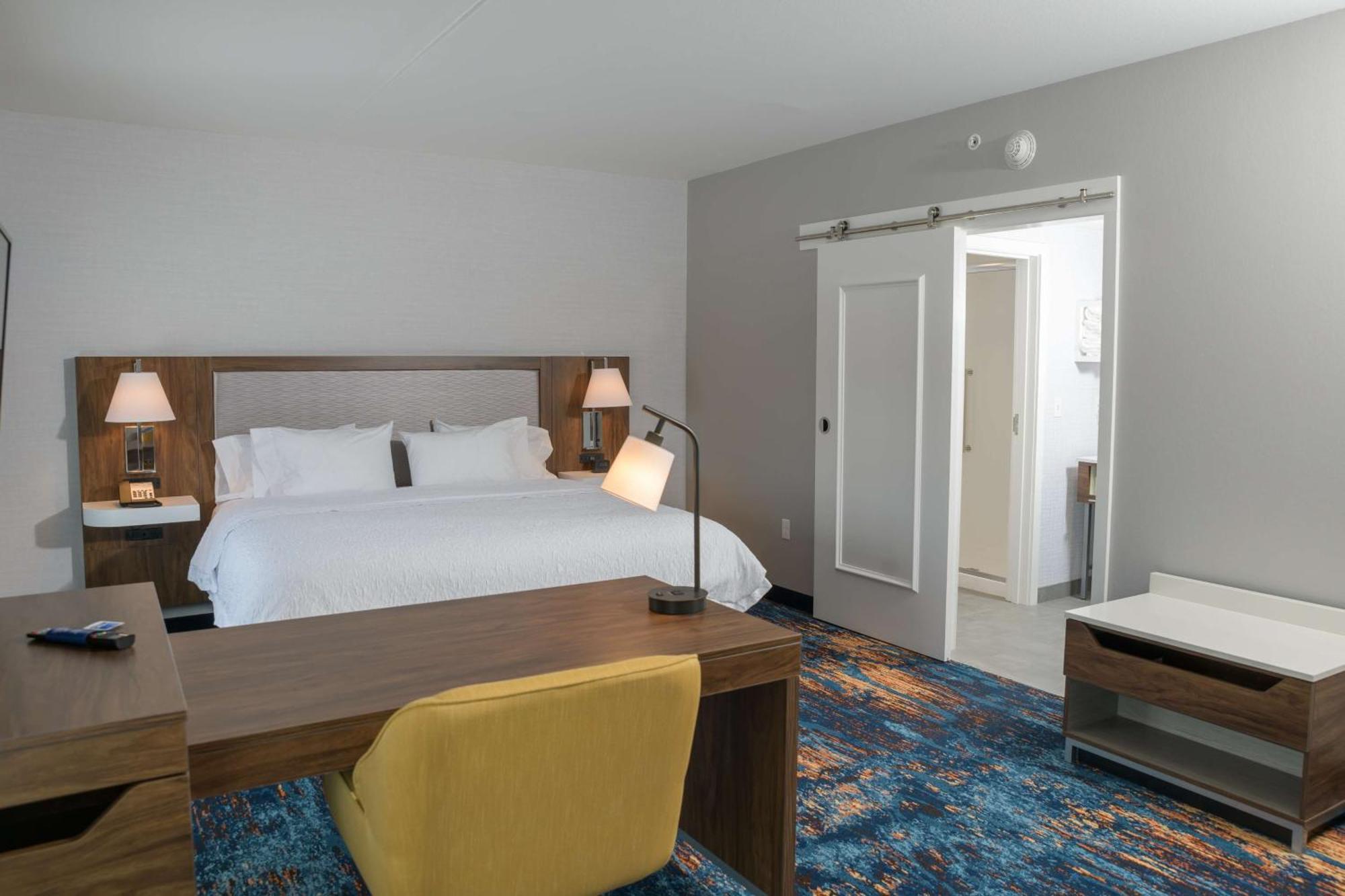 Hampton Inn & Suites Erie Bayfront Εξωτερικό φωτογραφία