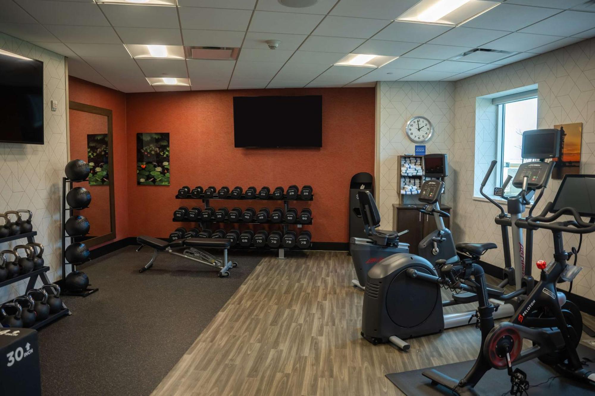 Hampton Inn & Suites Erie Bayfront Εξωτερικό φωτογραφία