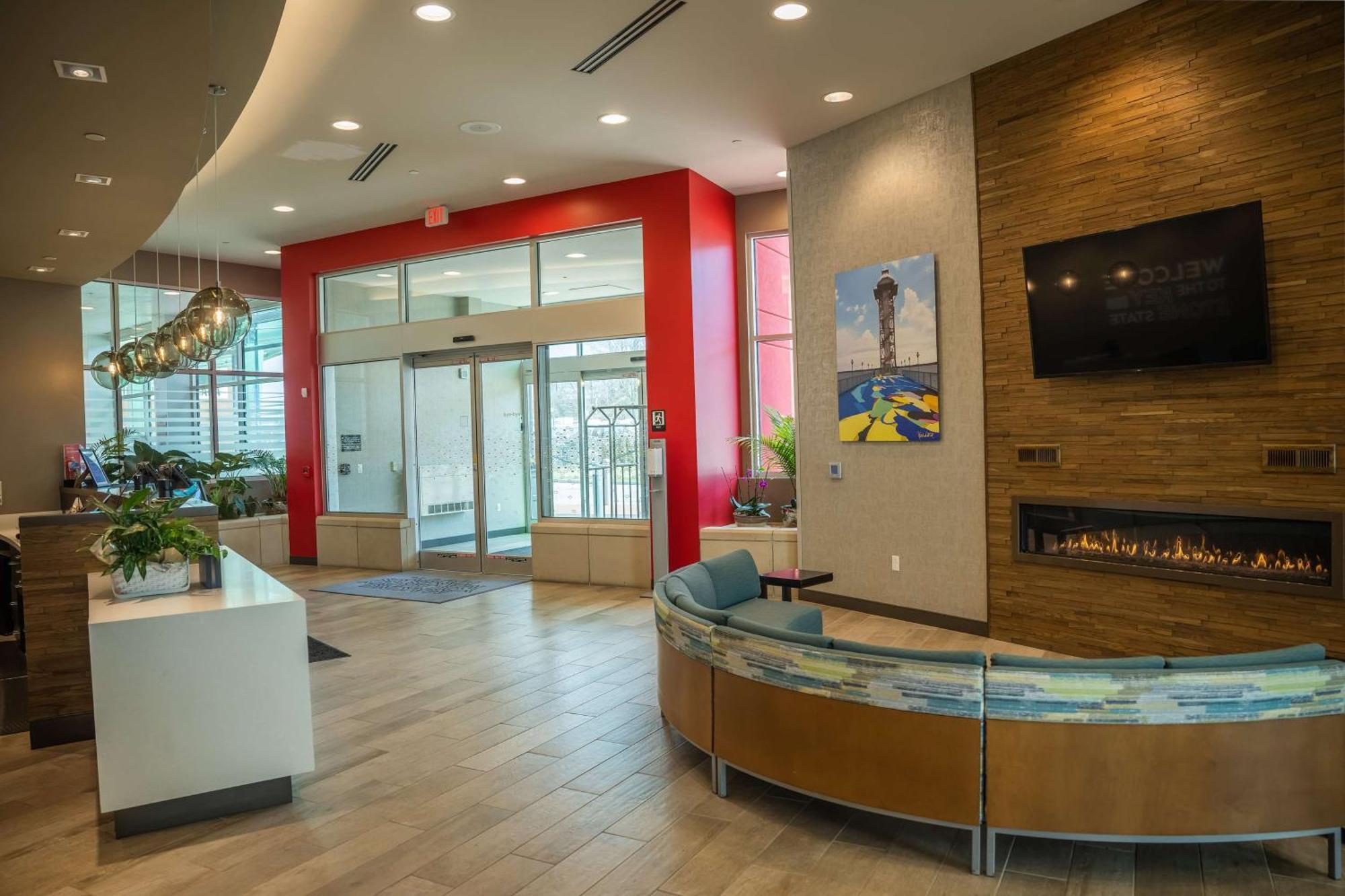 Hampton Inn & Suites Erie Bayfront Εξωτερικό φωτογραφία